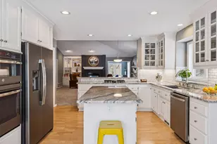 2618 Parkview Dr, White Bear Township, MN 55110 - Photo 5