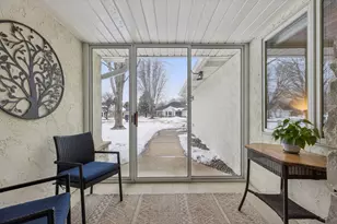 2618 Parkview Dr, White Bear Township, MN 55110 - Photo 11