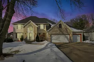 1024 Tamberwood Trail, Woodbury, MN 55125 - Photo 33