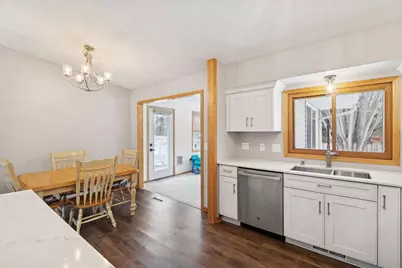 4745 Upland Lane N, Plymouth, MN 55446 - Photo 9