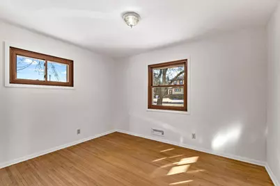 2310 Jones Place W, Bloomington, MN 55431 - Photo 15