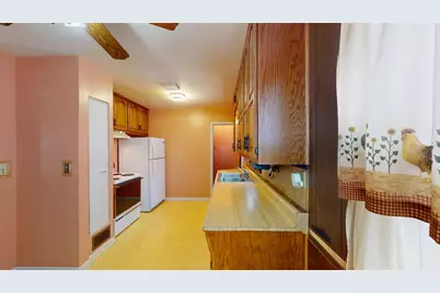 1917 Bimelich Lane, Albert Lea, MN 56007 - Photo 5