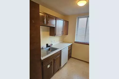 2011 Viking Drive NW #15, Rochester, MN 55901 - Photo 9