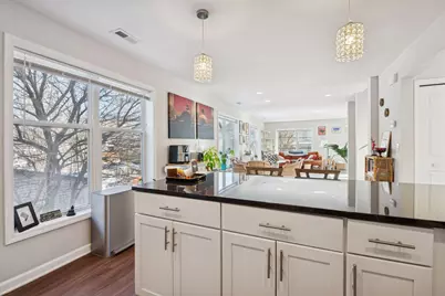 2449 Lyndale Avenue S, Minneapolis, MN 55405 - Photo 15