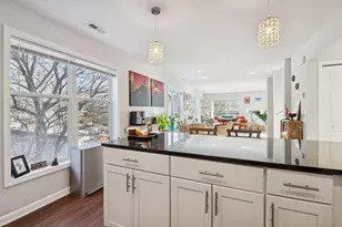 2449 Lyndale Ave S, Minneapolis, MN 55405 - Photo 15