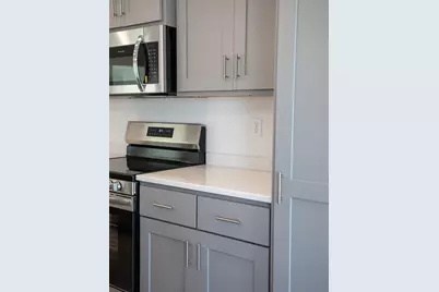 6742 Meadow View Drive S, Fargo, ND 58104 - Photo 7