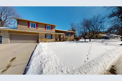 319 Garden Road, Albert Lea, MN 56007 - Photo 1