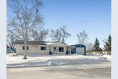 221 Birch Avenue NW, Wadena, MN 56482 - Photo 3