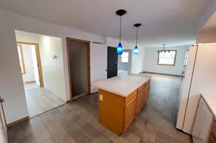 244 Point Douglas Rd N, Saint Paul, MN 55106 - Photo 9