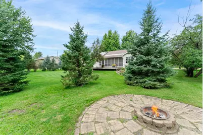 2201 16th Avenue SW, Austin, MN 55912 - Photo 21