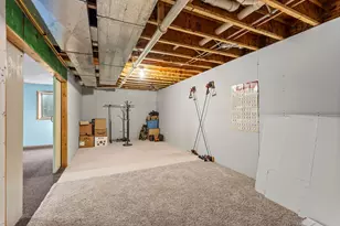 2201 16th Ave SW, Austin, MN 55912 - Photo 15