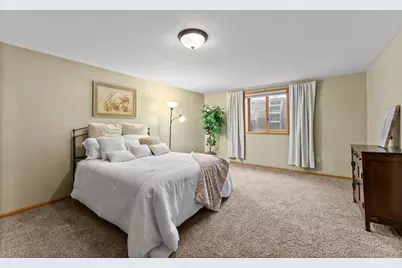 2201 16th Avenue SW, Austin, MN 55912 - Photo 15