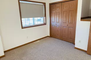 939 Cypress Rd, Saint Cloud, MN 56303 - Photo 9