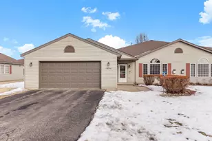 1324 Carriage Dr, Hudson, WI 54016 - Photo 3