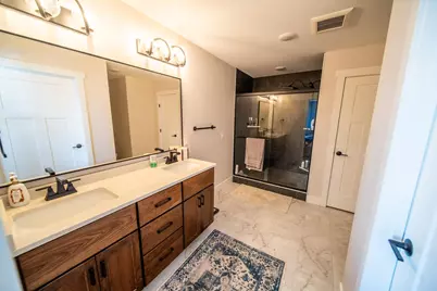 1017 Chester Ave SE, Rochester, MN 55904 - Photo 59