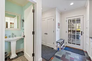 1014 Mt Curve Ave, Minneapolis, MN 55403 - Photo 19