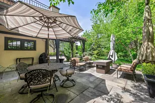 1014 Mt Curve Ave, Minneapolis, MN 55403 - Photo 59