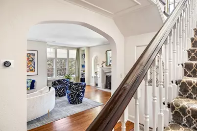 1014 Mount Curve Avenue, Minneapolis, MN 55403 - Photo 7