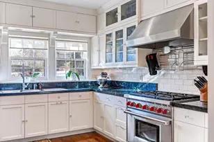 1014 Mt Curve Ave, Minneapolis, MN 55403 - Photo 27