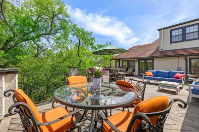 1014 Mount Curve Avenue, Minneapolis, MN 55403 - Photo 43