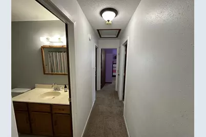 913 Center Street E, Roseau, MN 56751 - Photo 7