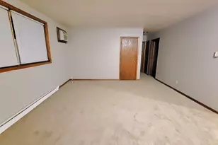 710 Hillcrest St, Baldwin, WI 54002 - Photo 5