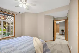 557 Mission Hills Dr, Chanhassen, MN 55317 - Photo 19