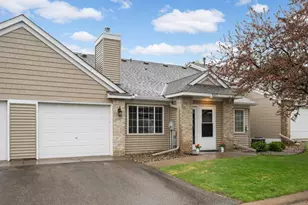 557 Mission Hills Dr, Chanhassen, MN 55317 - Photo 25