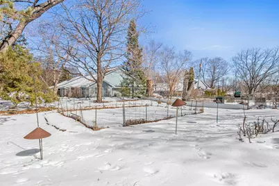 1127 Oakcrest Avenue, Roseville, MN 55113 - Photo 25