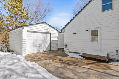 1127 Oakcrest Avenue, Roseville, MN 55113 - Photo 27