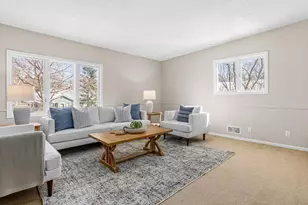 1127 Oakcrest Ave, Roseville, MN 55113 - Photo 1