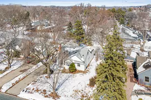 1127 Oakcrest Ave, Roseville, MN 55113 - Photo 29