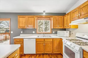 9072 Farmstead Ave, Monticello, MN 55362 - Photo 9