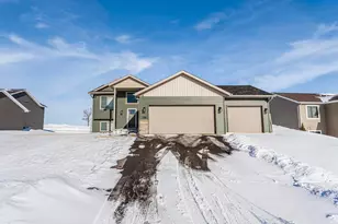 1761 34th St NE, Sauk Rapids, MN 56379 - Photo 3