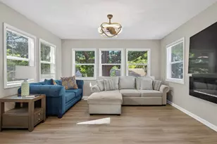 3425 Zenith Ave N, Robbinsdale, MN 55422 - Photo 9