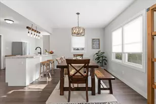 402 N Oak St, Lake City, MN 55041 - Photo 9