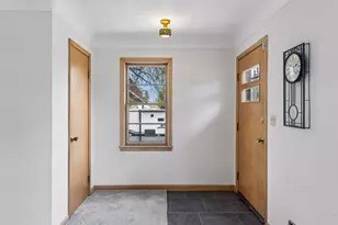 1073 Eleanor Ave, Saint Paul, MN 55116 - Photo 5