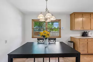 1073 Eleanor Ave, Saint Paul, MN 55116 - Photo 7
