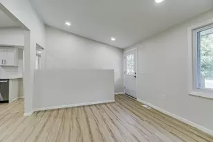 835 Niagara Ln N, Plymouth, MN 55447 - Photo 11