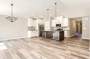 6664 Heritage Ave, Lino Lakes, MN 55038 - Photo 11