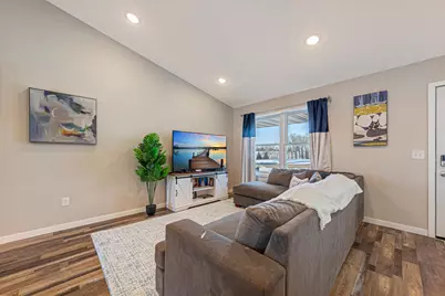 405 Sidney Street W, Morristown, MN 55052 - Photo 7