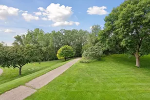 5550 Nathan Ln N, Plymouth, MN 55442 - Photo 57