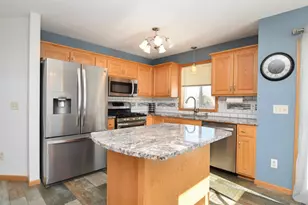 38615 Henna Cir, North Branch, MN 55056 - Photo 7