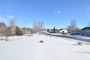 38615 Henna Cir, North Branch, MN 55056 - Photo 37