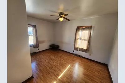 313 6th Avenue SE, Pipestone, MN 56164 - Photo 11