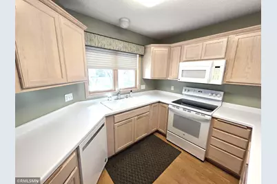 2613 Rosetown Court, Roseville, MN 55113 - Photo 9