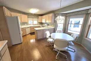 2613 Rosetown Ct, Roseville, MN 55113 - Photo 7