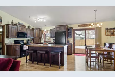 608 Fagstad Street NE, Menomonie, WI 54751 - Photo 3