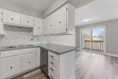 5350 71st Circle N, Brooklyn Center, MN 55429 - Photo 9