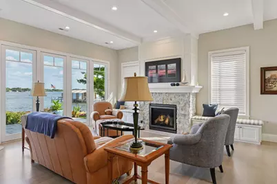 245 Lakeview Avenue, Tonka Bay, MN 55331 - Photo 5